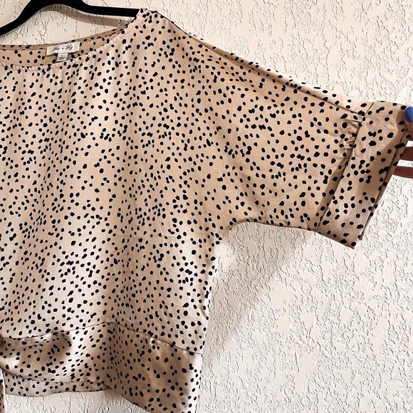 She + Sky | Front-tie Gold Blouse with Patterned Dots - Picture 6 of 8
